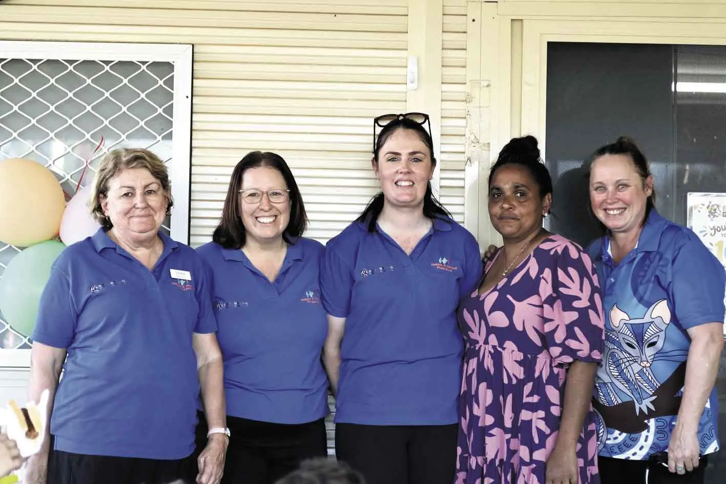 <p>Deb, Nicole, Lesley, Sharna and Karen. Photo: Dubbo Photo News. </p>\\n