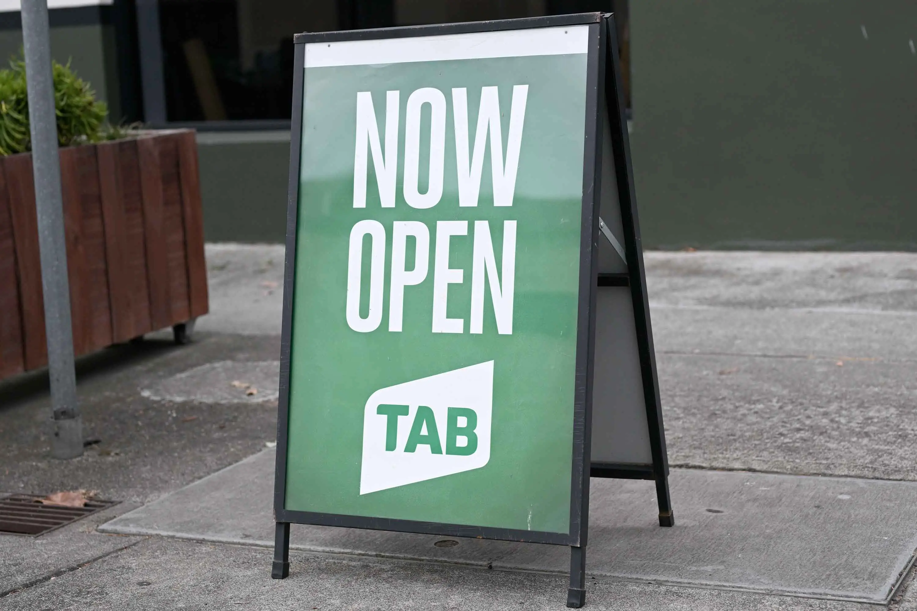 <p>Race 3 at Narromine on Saturday finished in a result that should have the mathematicians reaching for their calculators. Photo: Shutterstock</p>\\n