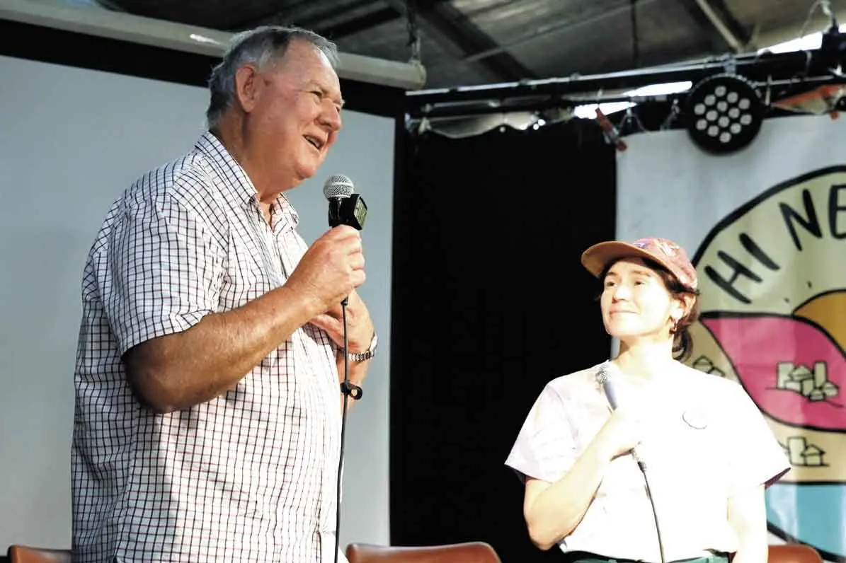 <p>Hi Neighbour board director and lifetime coal miner Darryl Best with Yael Stone, founding director and prominent actor. Photo: Supplied </p>\\n