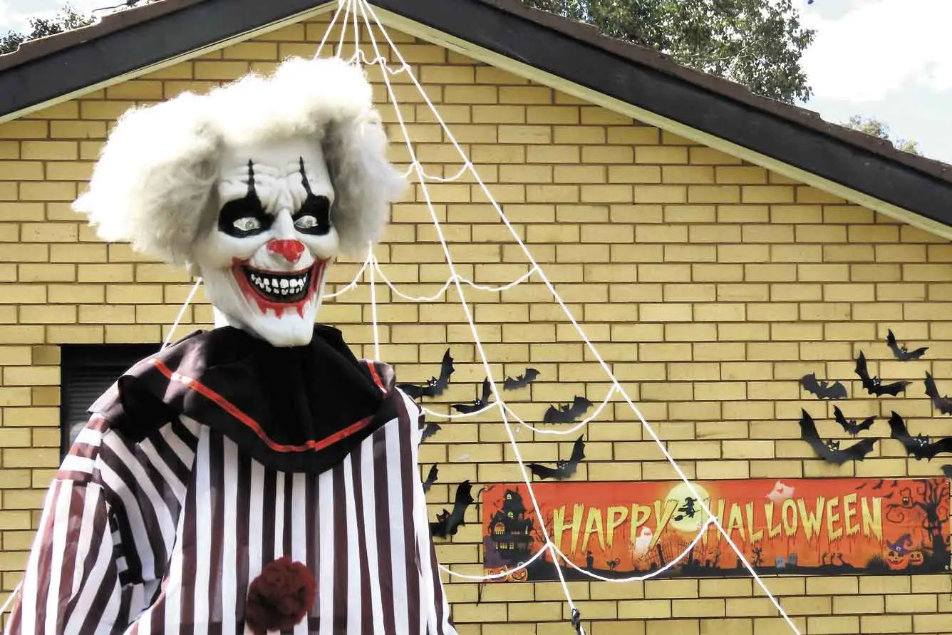 <p>Look out for this bad boy on Cobra Street... Photo: Dubbo Photo News/Ken Smith</p>\\n